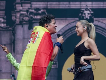 Concierto histórico: Carlos Vives llena de música la Puerta de Alcalá de Madrid con invitados especiales