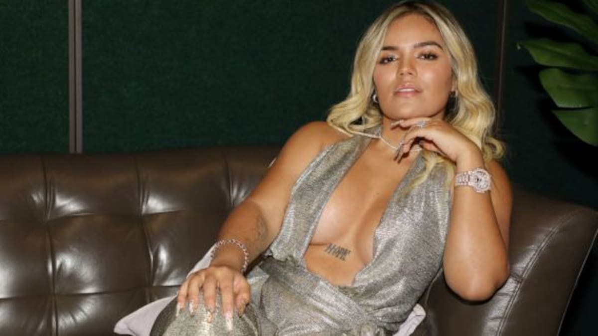 Karol G sorprende a sus fans con un nuevo cambio de look