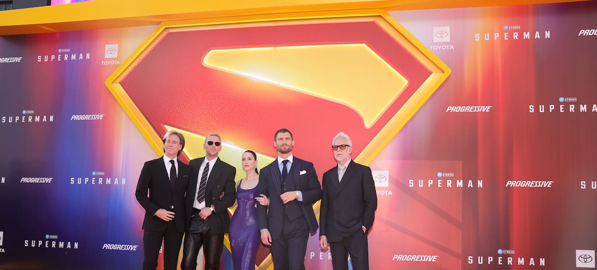 James Gunn, Peter Safran, Nicholas Hoult, Rachel Brosnahan y David Corenswet en la premiere de 'Superman' en Los Ángeles. / Stewart Cook/Warner Bros. via Getty