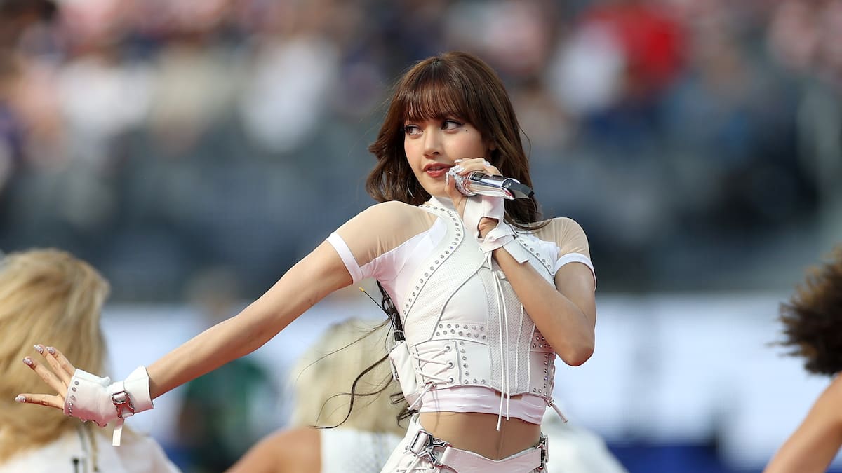 El cambio de la nueva 'Notting Hill' con LISA: una estrella de K-Pop para retratar la fama en el siglo XXI