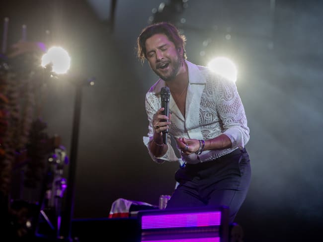 Manu Carrasco en el Wizink Center de Madrid (actual Movistar Arena) como artista invitado al concierto de Carín León.