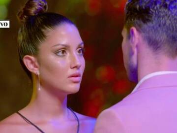 Hogueras finales de ‘La isla de las tentaciones’: La bisexualidad es un problema para Josué y Alejandro ©copyright los40.com