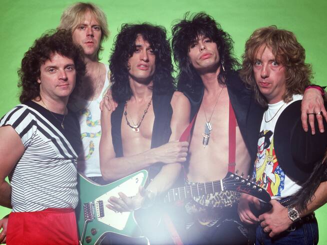 Joey Kramer, Brad Whitford, Joe Perry, Steven Tyler y Tom Hamilton, integrantes de Aerosmith, en 1984.