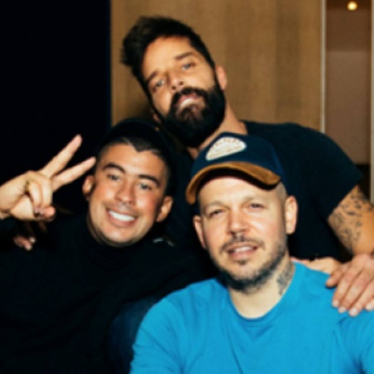 Ricky Martin se une a Bad Bunny y Residente en "Cántalo"