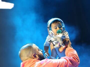 MÚSICA Y BEBÉS, ¿POR QUÉ ES TAN BENEFICIOSA?