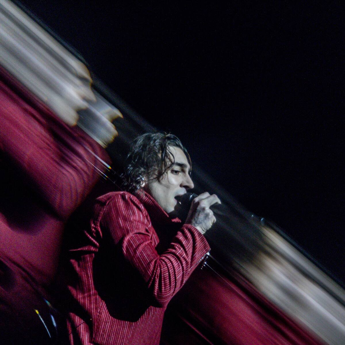 Ralphie Choo fracasa en la presentación de su segundo disco en el Movistar Arena de Madrid, pero triunfa en todo lo demás