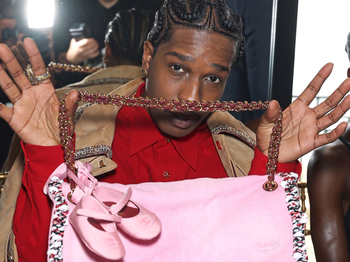 Este es el bolso de A$ap Rocky que le ha convertido en el padre del año