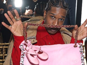 ‘Lo Que Me Pasa Con Vos’, la colaboración de Sebastián Yatra con Alonso: “Aprendimos a creer en la magia”