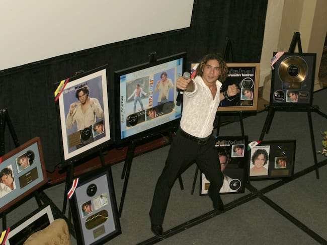David Bisbal recibe 8 discos de oro y 1 disco de diamante por las ventas de 1,5 millones de copias de su álbum Corazón Latino (Foto de Rodrigo Varela/WireImage).