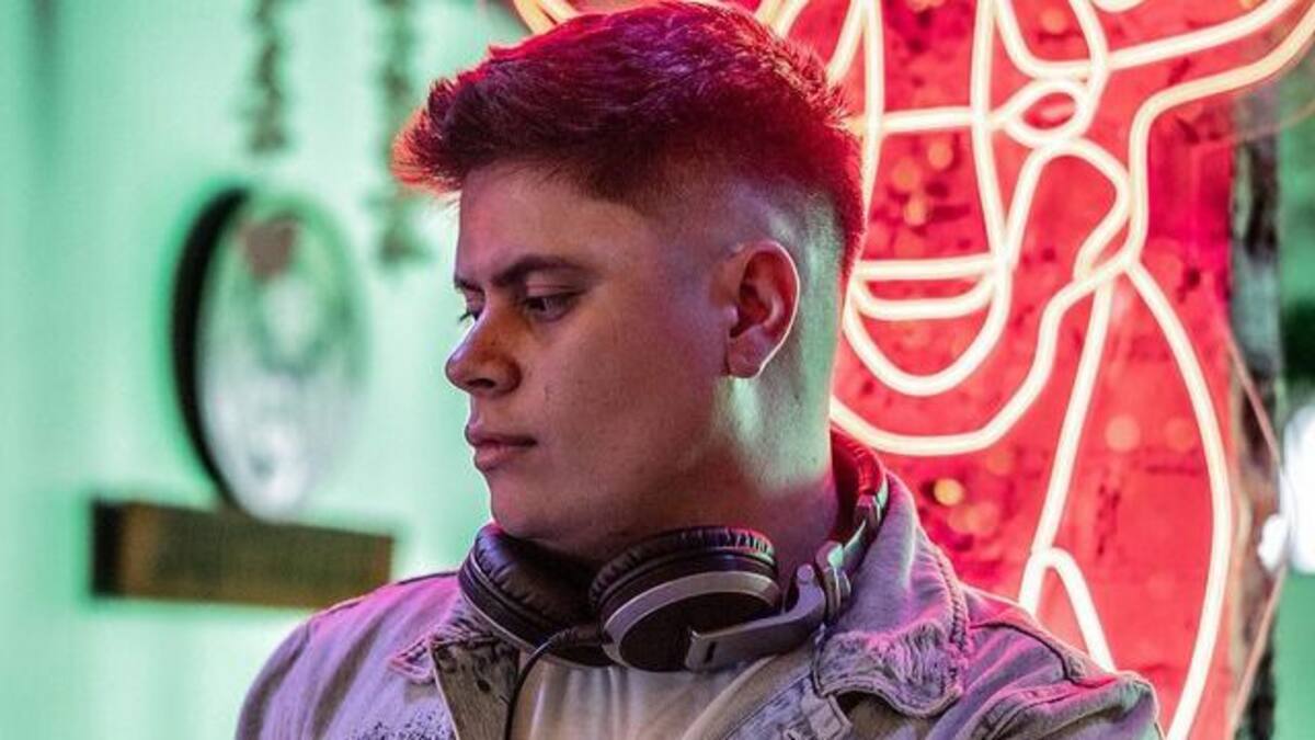 Dj Johnnie: matizará con mixes tus tardes en los 40