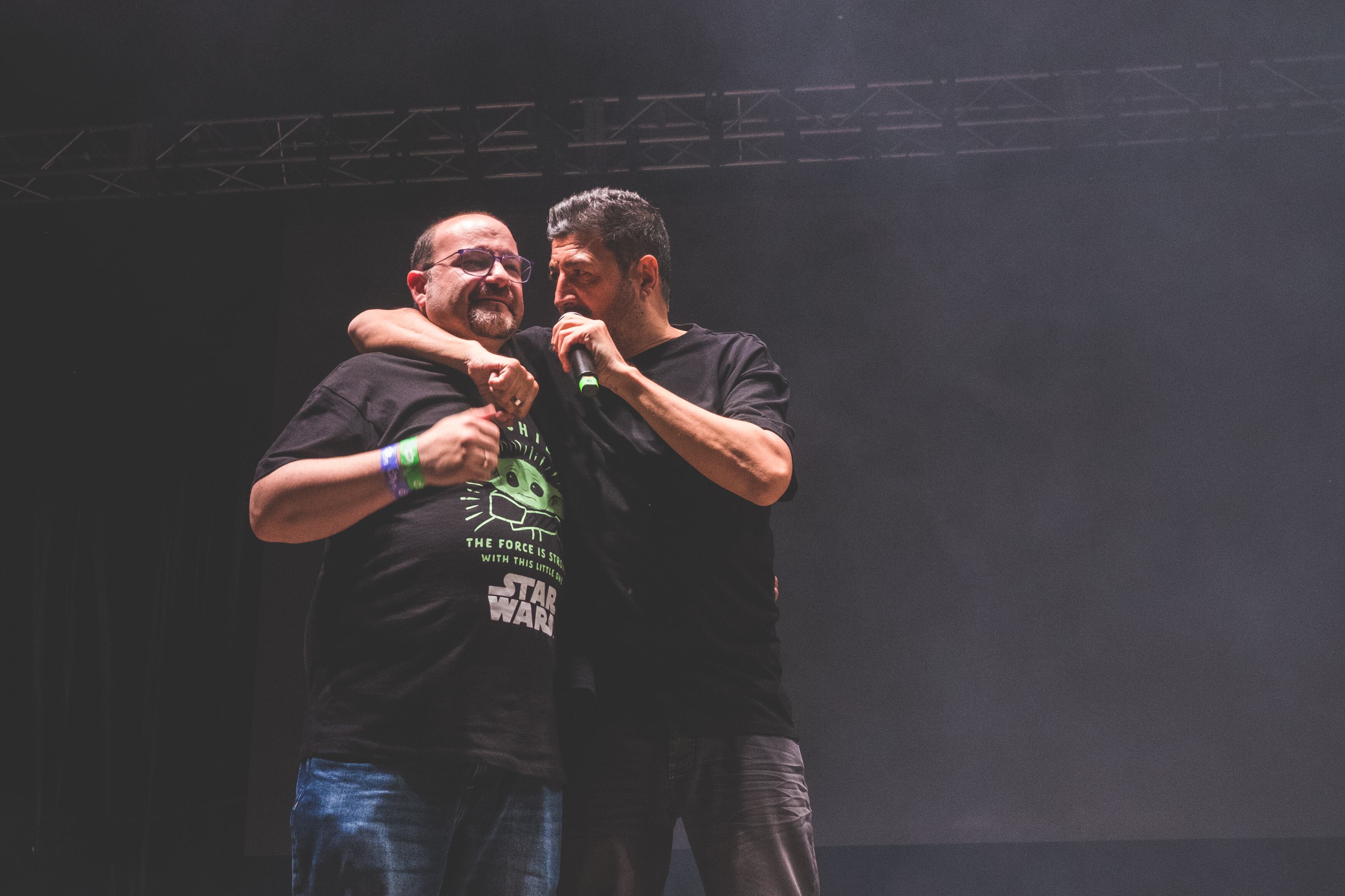 Curro García, nuestro compañero de LOS40 Castilla-La Mancha, y Tony Aguilar, el tándem perfecto de LOS40 Pop Toledo. Fotógrafo: David Gamero