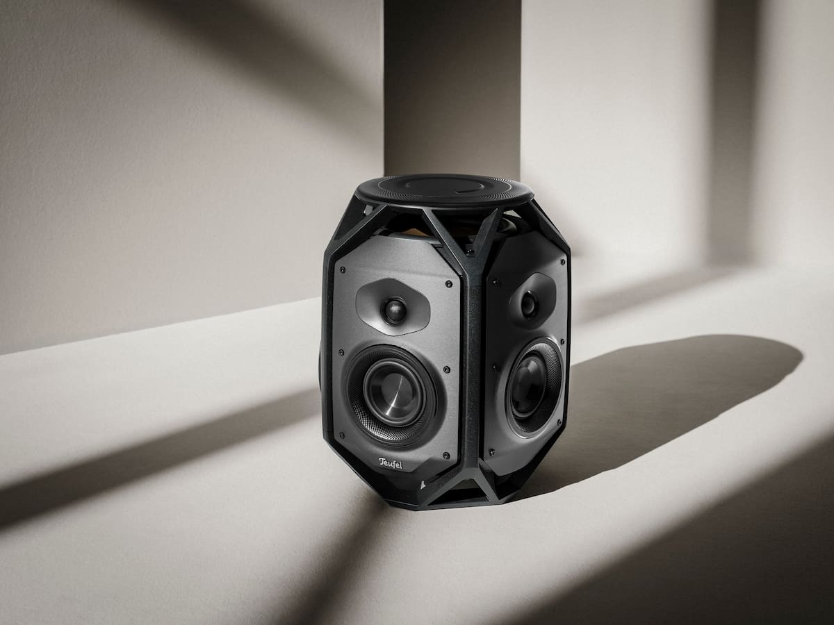 Teufel IKONIO: el nuevo altavoz Wi-Fi de 4 cifras que promete llevar el sonido de cine a tu salón