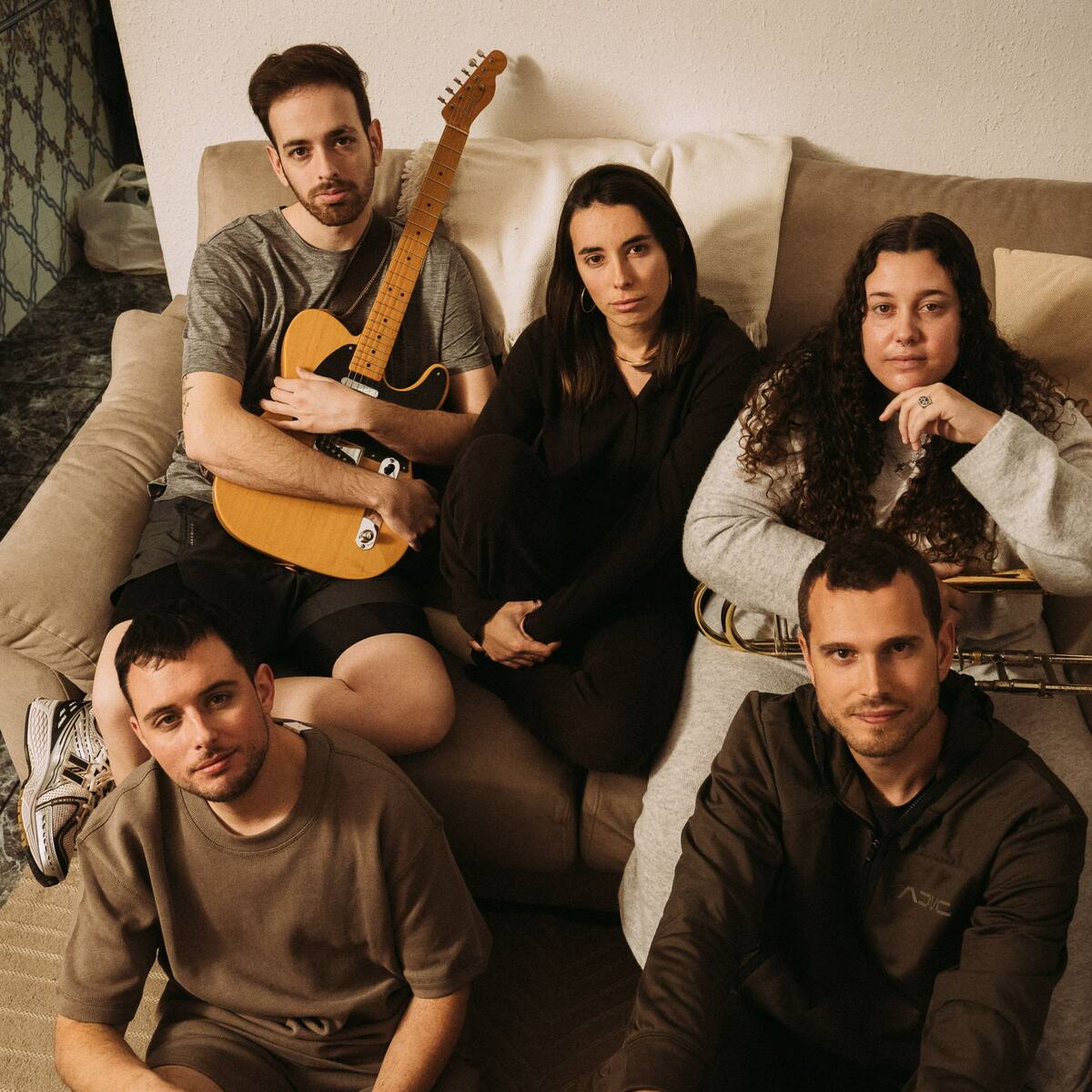 KM.0 presenta 'Sense manual d’instruccions', el seu nou àlbum