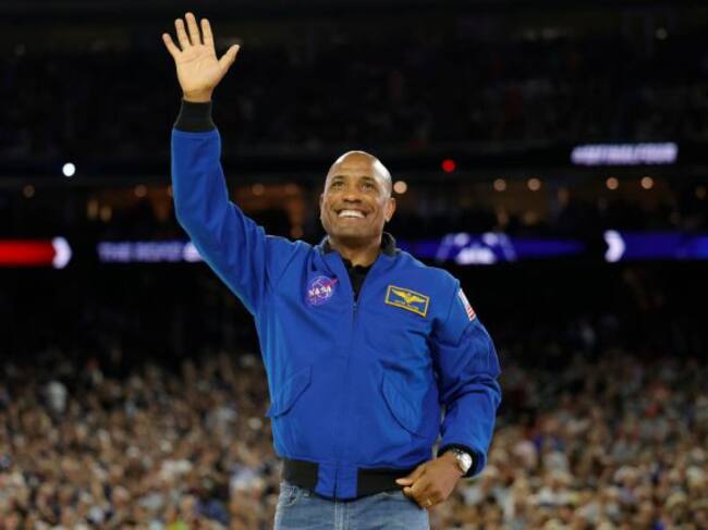El astronauta de la NASA Victor Glover.