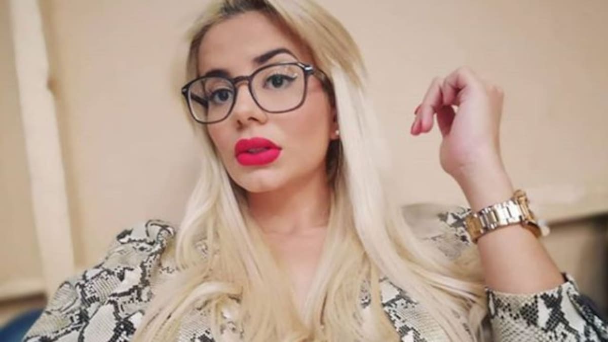 Actriz abre una "universidad" para aprender a hacer porno