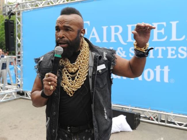Mr. T, caracterizado como su personaje en 'El Equipo A', sigue llevando su personaje a actos y presentaciones.