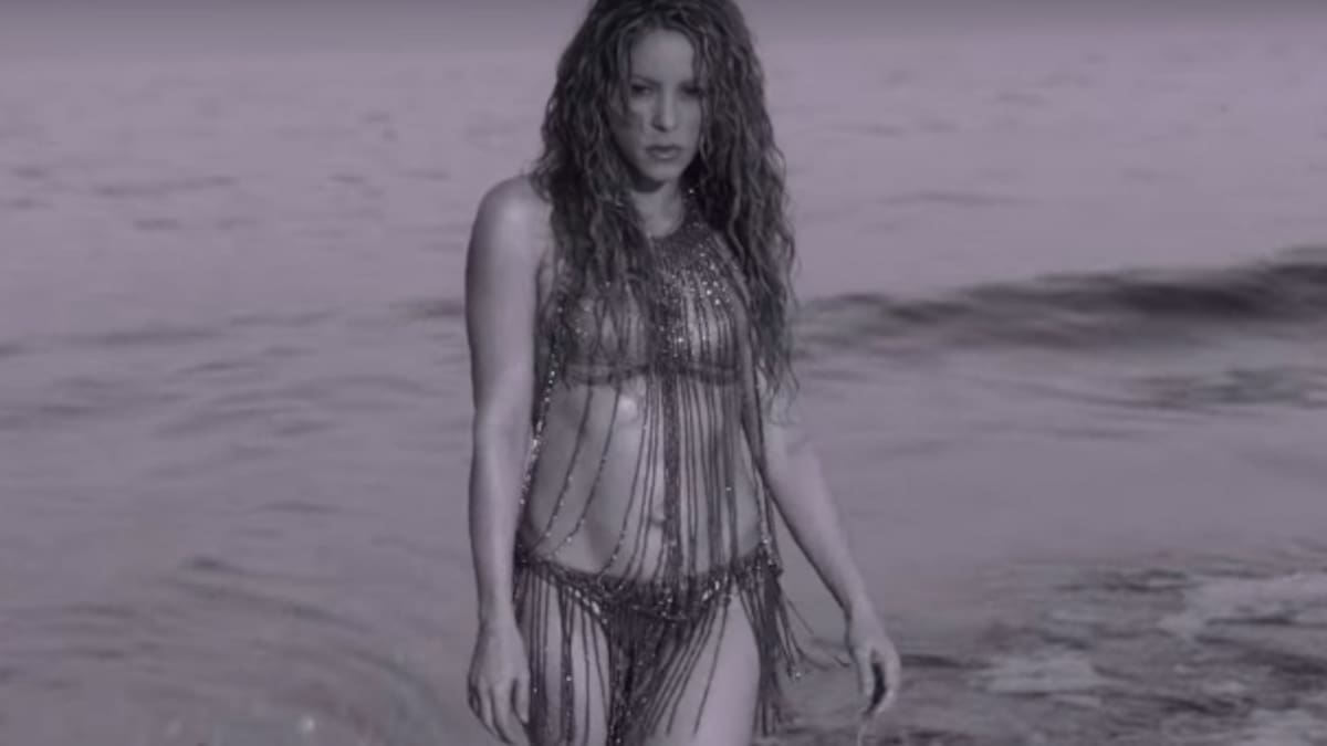 Shakira estrena video de “Clandestino”