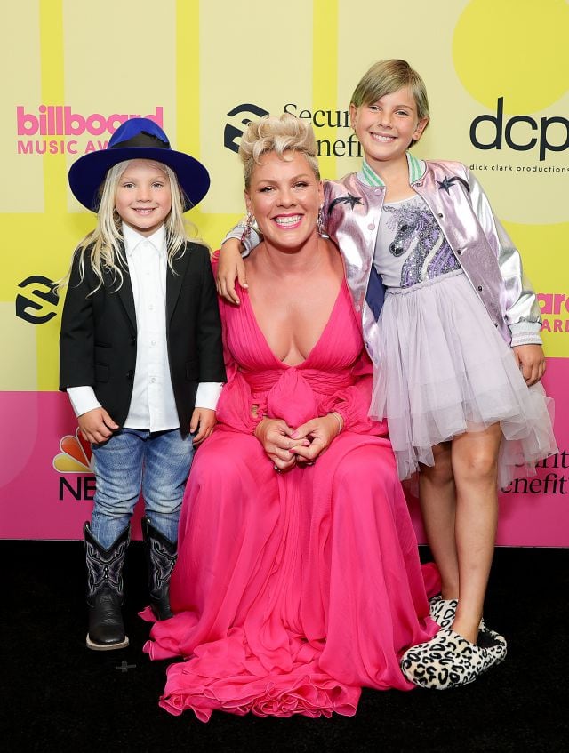 P!nk y sus hijos deslumbraron en los Billboard Music Awards 2021.