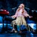 Tori Amos en lo musical, Robin Le Norman en lo deportivo y lo nuevo de Elísabet Benavent, Manuel Marlasca o Defreds
