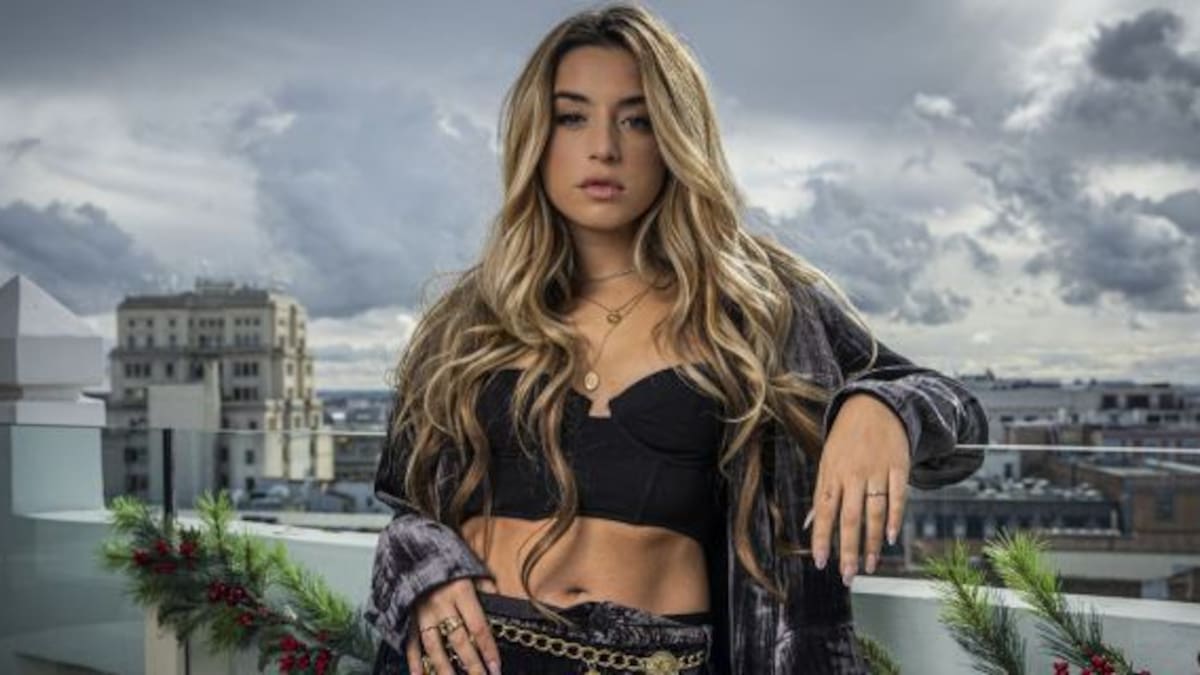 Cambio de look para Lola índigo: Pelo largo y negro