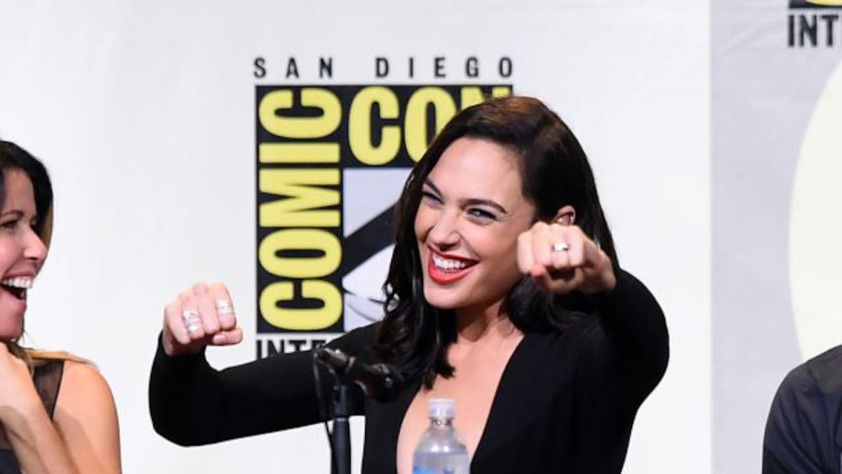 Jennifer Lawrence y Gal Gadot leen tuits ofensivos