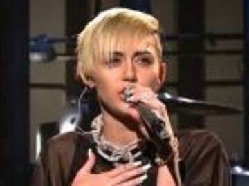 Miley Cyrus acusa a Elvis Presley de ser el autor del twerking