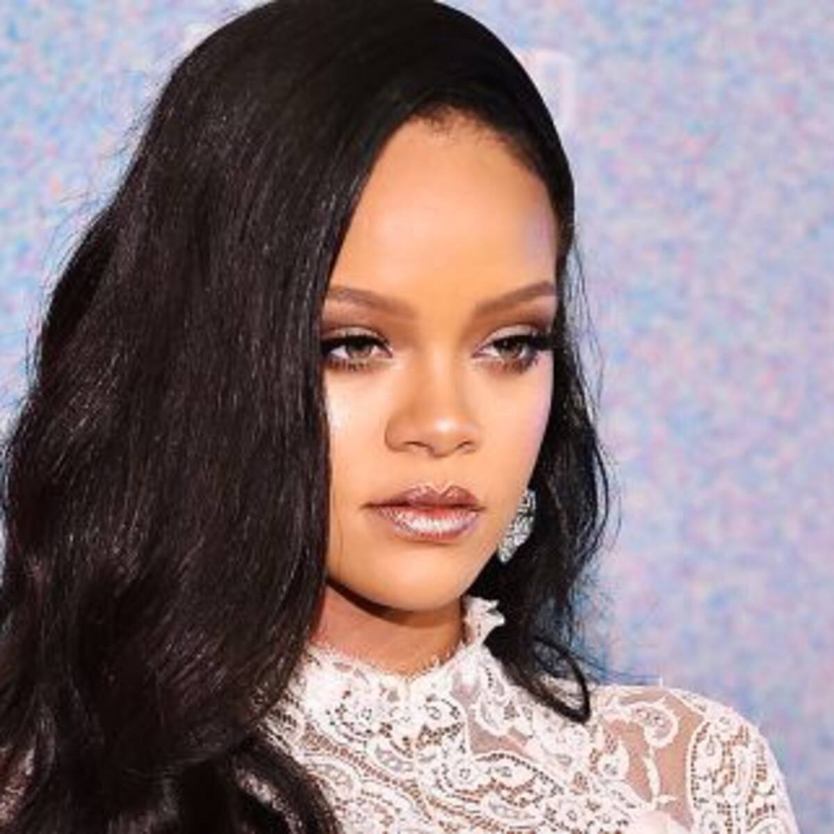Rihanna presentó su nueva colección de lencería para San Valentín