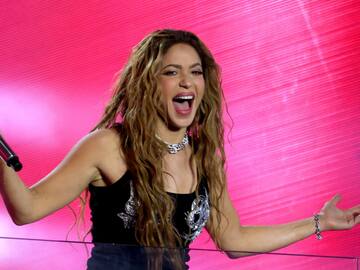 Shakira se sorprendió con fan que es ‘idéntica’ a ella; las confundiría fácilmente