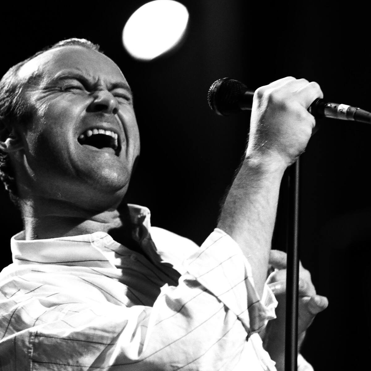 Phil Collins cumple 75 años: el batería que acabó gobernando las listas (y los corazones ochenteros)