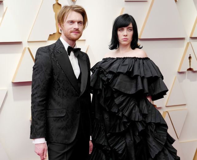 Billie Eilish y Finneas O&#039;Conell, hermanos en los Premios Oscar 2022.