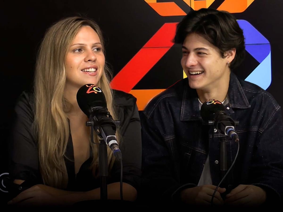 Hablamos con Milo Quifes y Yenesi de 'La Bola Negra': de su éxito al futuro de la película, pasando por Taylor Swift, los Oscars y Karla Sofía Gascón