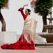 5 formas de colocar el mantón y darle un toque especial a tu look de Feria de Abril de Sevilla