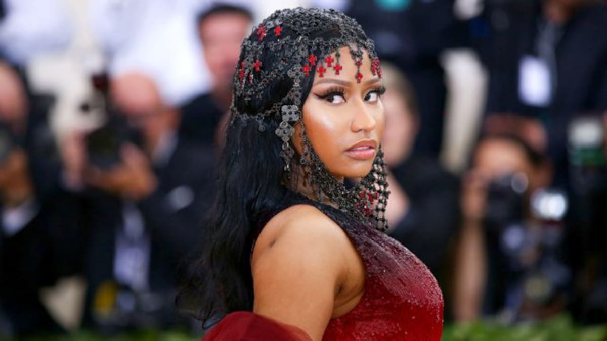 El novio de Nicki Minaj se tatuó su nombre en el cuello