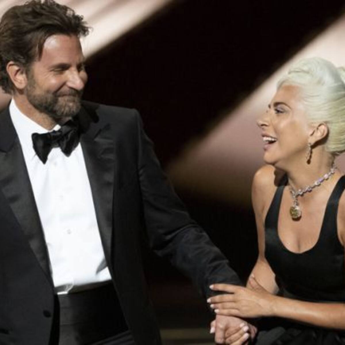 ¿La novia de Bradley Cooper dejó de seguir a Lady Gaga en Instagram?