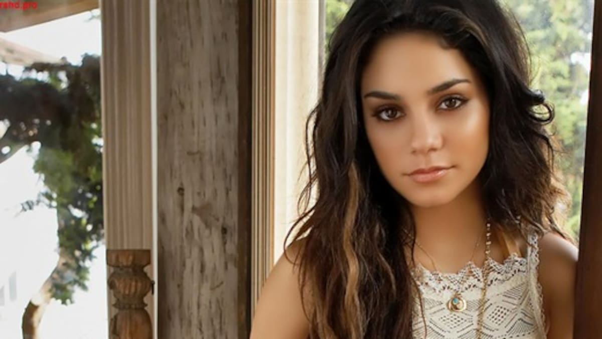 Vanessa Hudgens admitió que "le encantaría" cantar con 50 Cent
