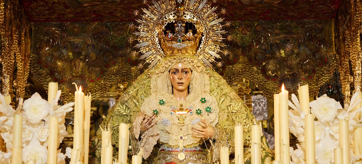 Procesión de Semana Santa en Sevilla