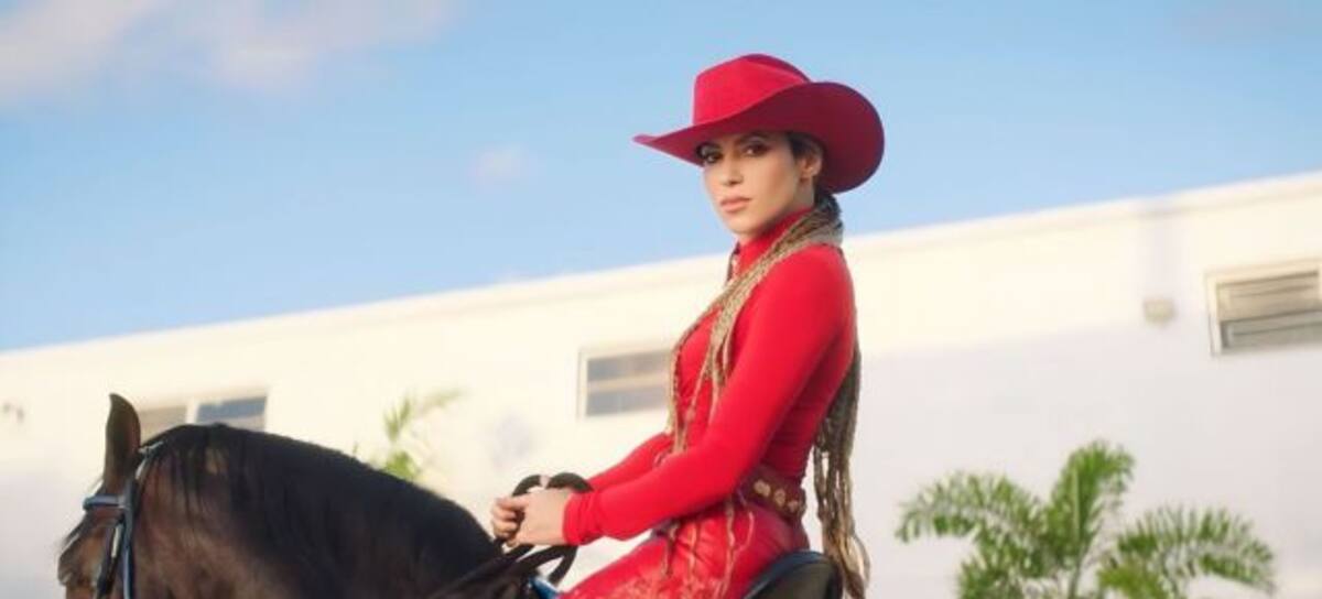 Nuevo tema se volvió tendencia 1# en YouTube y alcanzó más de 4 millones de views en tan solo 15 horas.