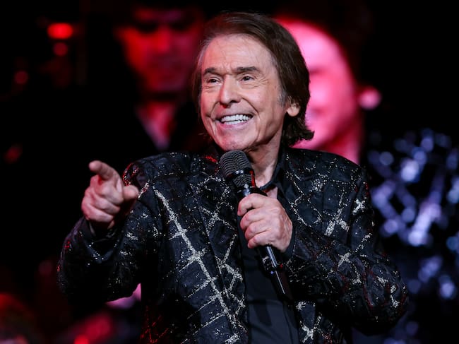 Raphael durante un concierto en México.