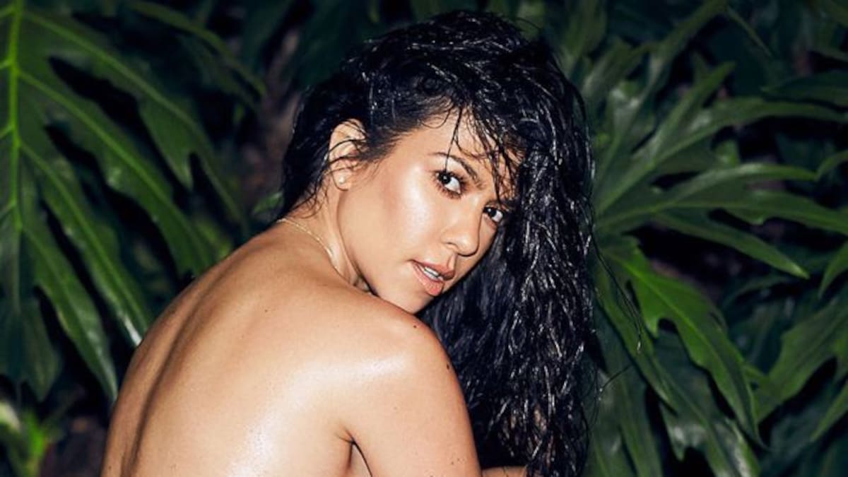 Kourtney Kardashian posa desnuda por su cumpleaños