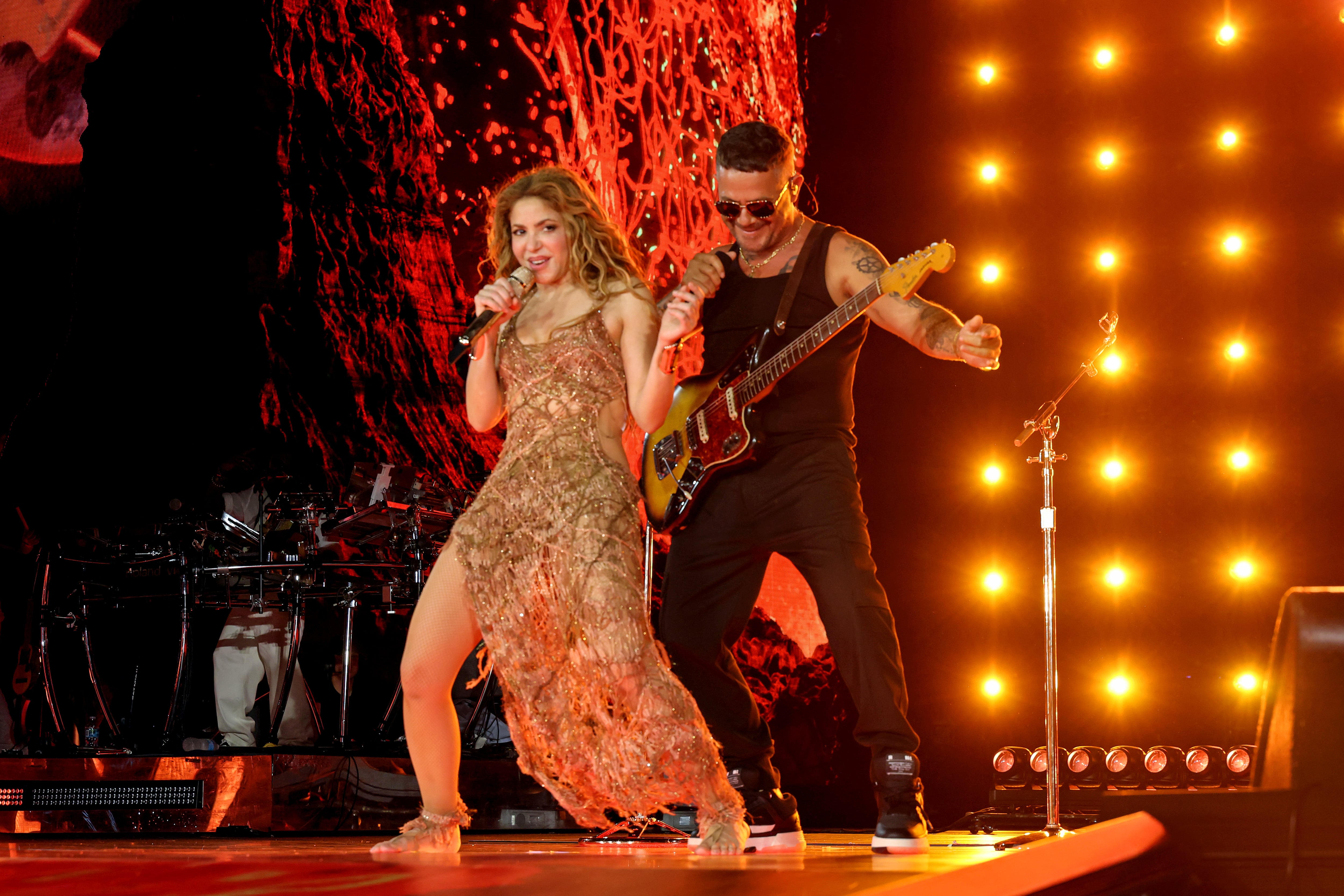 Shakira y Alejandro Sanz en Las Mujeres Ya No Lloran Tour