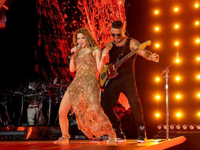 Shakira y Alejandro Sanz en Las Mujeres Ya No Lloran Tour