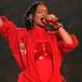 Rihanna, Rosalía y Shakira: Cómo soltar un bombazo informativo (bodas, embarazos...) en un videoclip o un show