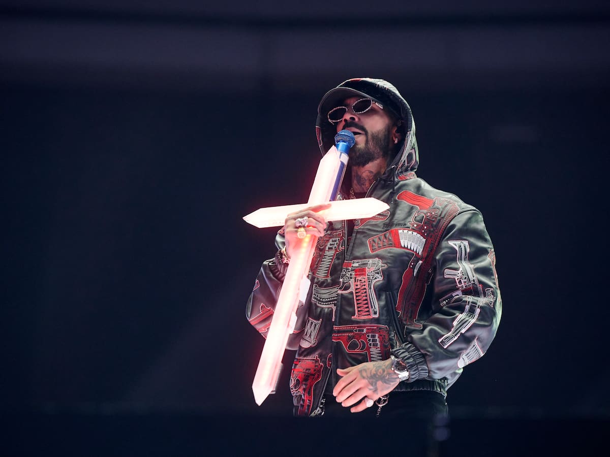 Anuel AA vuelve a 'La Velada del Año' con 20 minutos de retraso y evitando una frase de 'Amanecer': "No es culpa de él"