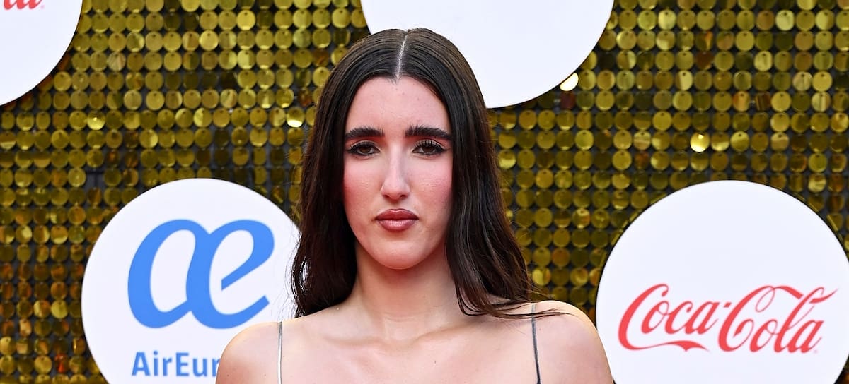 Judeline en la alfombra roja de Premios Juventud, 3 de septiembre de 2026.