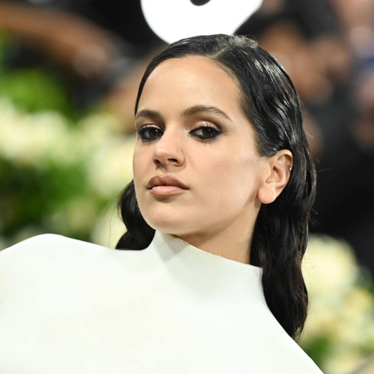 ¿Veremos a Rosalía en la MET Gala 2026? La agenda imposible que solo le da cinco horas de margen