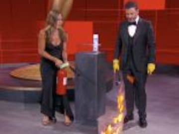 EMMY 2020: Estrellas en pijama, incendios, reunión de ‘Friends’, camisetas de Breonna o peinados fantasía