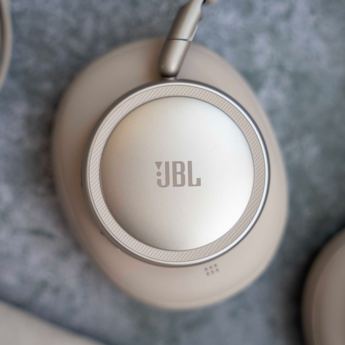 JBL Live 780NC: La búsqueda del equilibrio perfecto en audio ha terminado