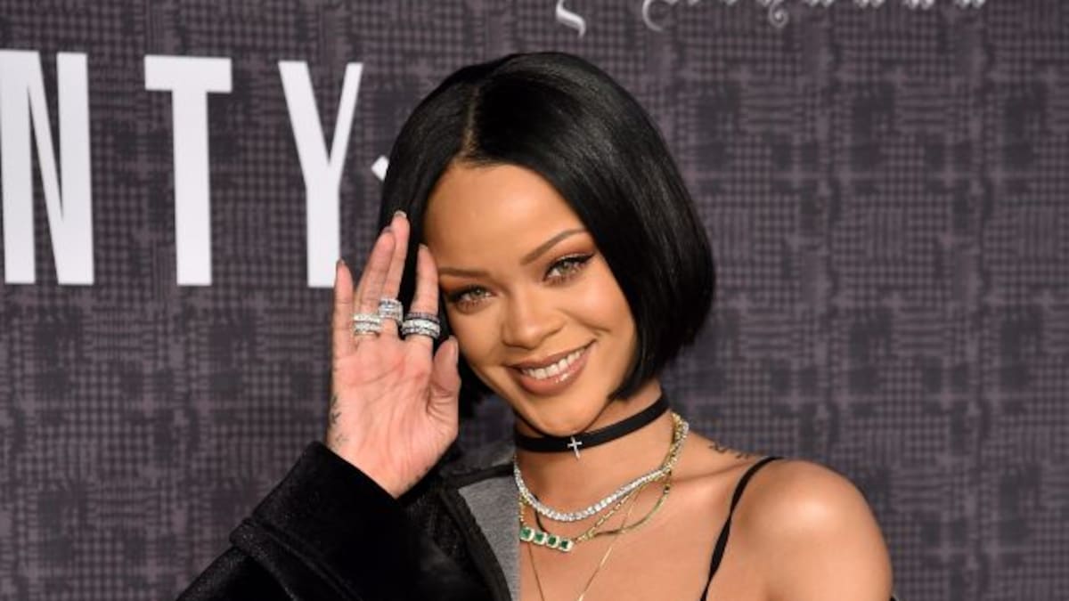 Rihanna llega a las pasarelas y no deja a nadie indiferente