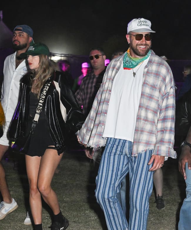 Taylor Swift y Travis Kelce asistieron juntos a Coachella donde estuvieron viendo la actuación de Bleachers, el proyecto de su productor y compositor, Jack Antonoff que gritó su nombre en algún momento de su actuación.
