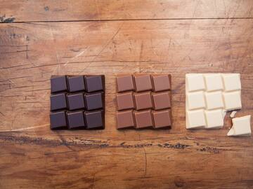 Negro, con leche o blanco: estas son las diferencias entre los principales tipos de chocolate
